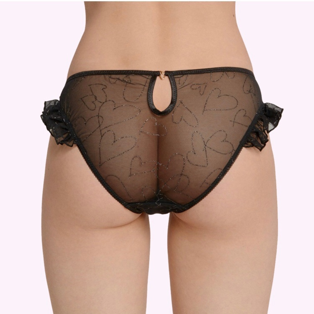 Le Petit Trou Brionne Brief